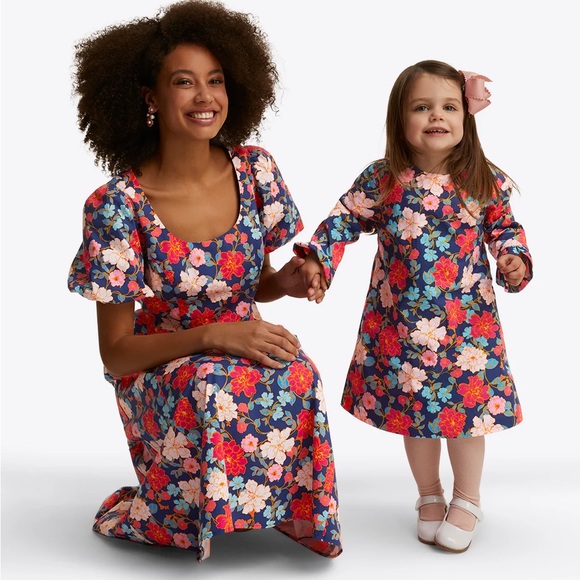 Reese Whitherspoon: Draper James JULIANNE MIDI DRESS IN STRETCH POPLIN - Picture 3 of 10